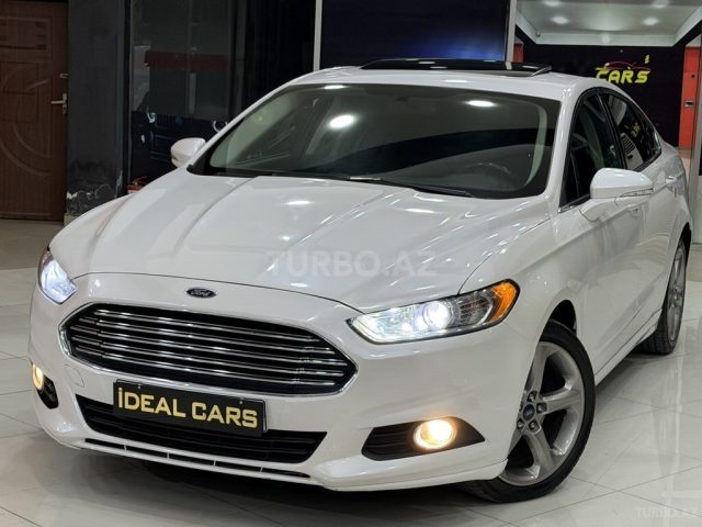 Ford Fusion, 2016